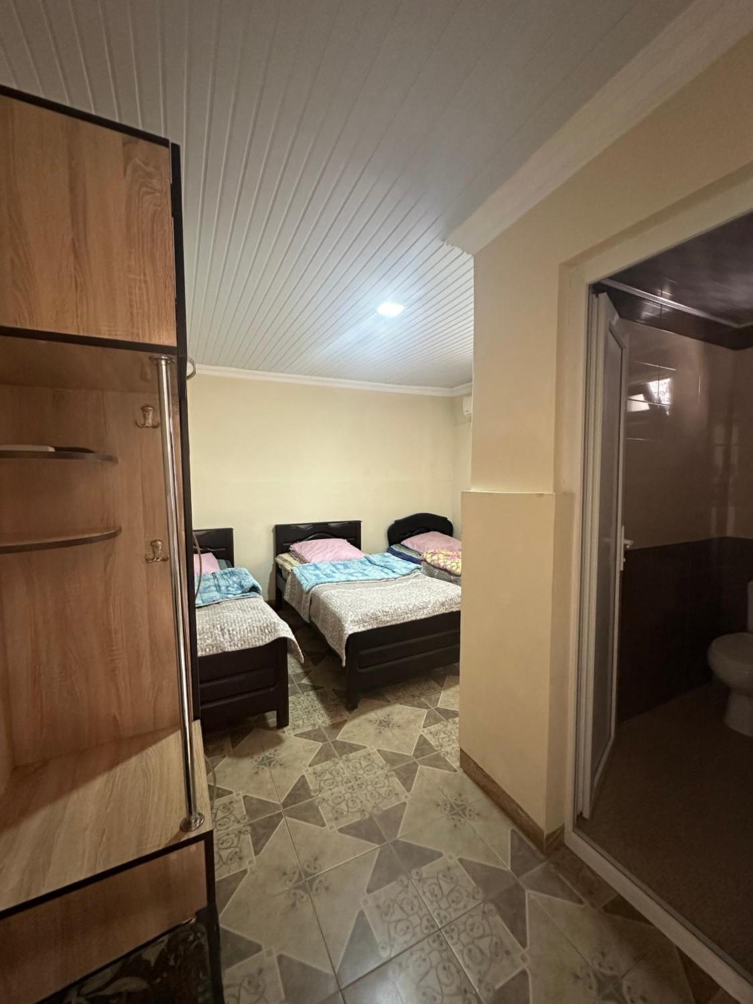 Linda Guest House Batumi Ngoại thất bức ảnh