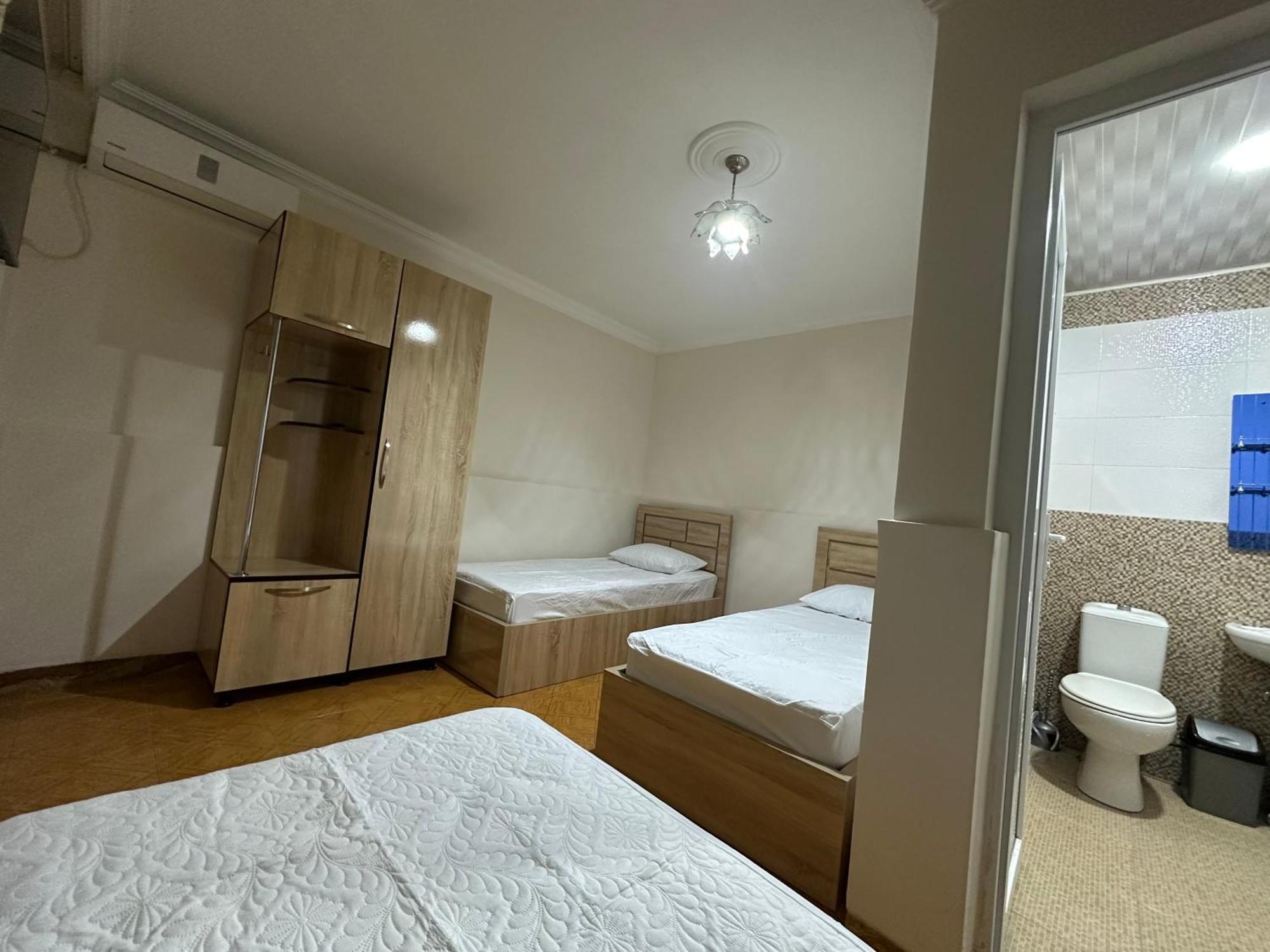 Linda Guest House Batumi Ngoại thất bức ảnh