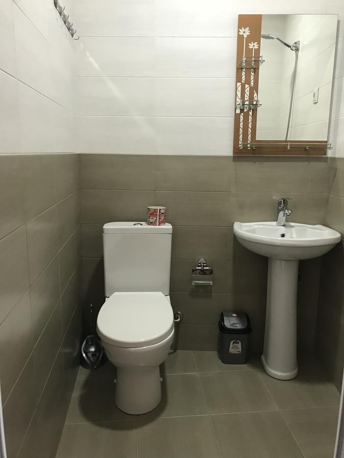 Linda Guest House Batumi Ngoại thất bức ảnh