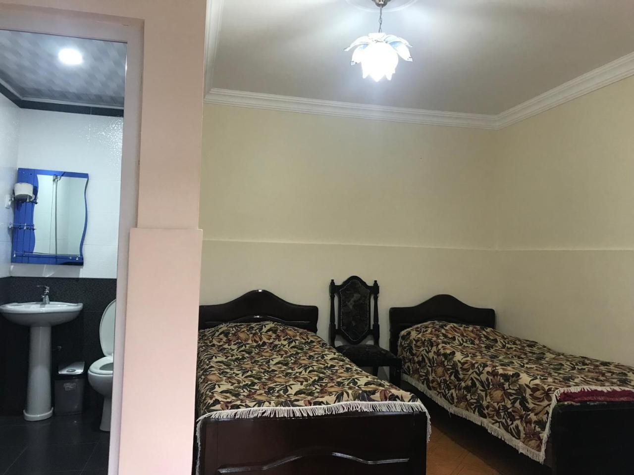 Linda Guest House Batumi Ngoại thất bức ảnh